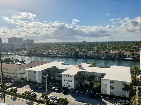$2,400 | 2101 South Ocean Drive, Unit 1006, Hollywood, FL 33019