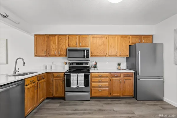 $375,000 | 2215 East Geddes Avenue, Unit B08, Littleton, CO 80122