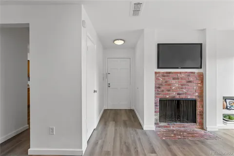 $375,000 | 2215 East Geddes Avenue, Unit B08, Littleton, CO 80122