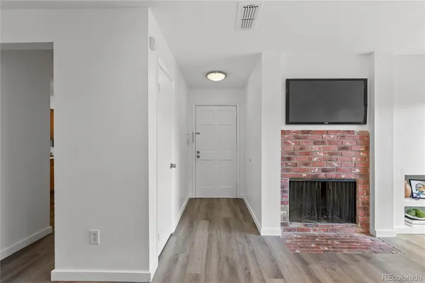 $375,000 | 2215 East Geddes Avenue, Unit B08, Littleton, CO 80122