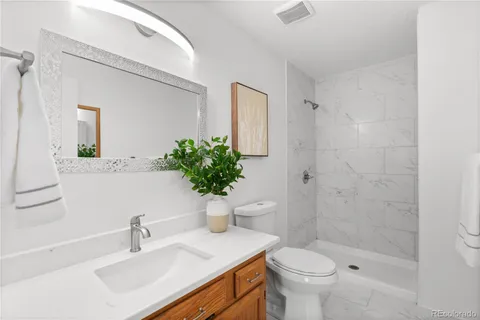 $375,000 | 2215 East Geddes Avenue, Unit B08, Littleton, CO 80122