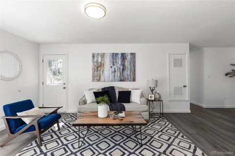 $375,000 | 2215 East Geddes Avenue, Unit B08, Littleton, CO 80122