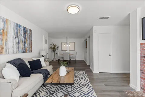 $375,000 | 2215 East Geddes Avenue, Unit B08, Littleton, CO 80122