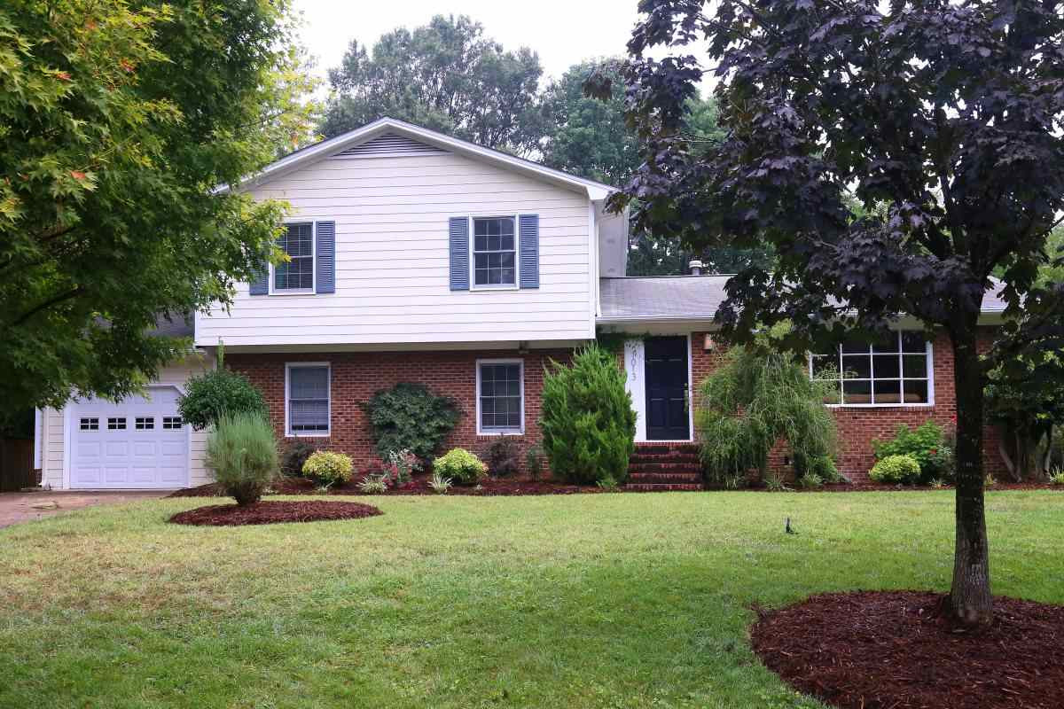 1013 Deerfield Road Raleigh, NC 27609 - Photo 1 of 25 Located less than a mile from North Hills! 1013 Deerfield