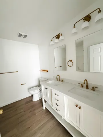 $319,900 | 250 North Bell Street, Fond du Lac, WI 54935