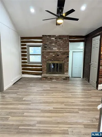 a view of a entryway