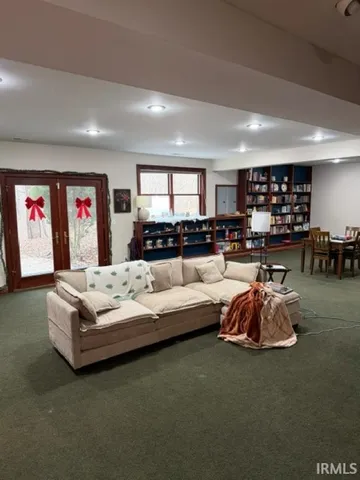 $1,100,000 | 8318 Ashley Avenue, Bloomington, IN 47401