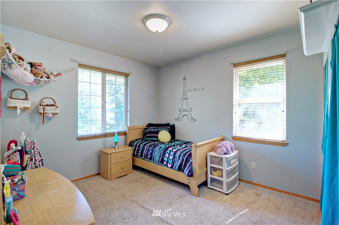 11125 Clark Road Southeast Yelm, WA 98597 - Photo 11 of 25 Gallery Image 11