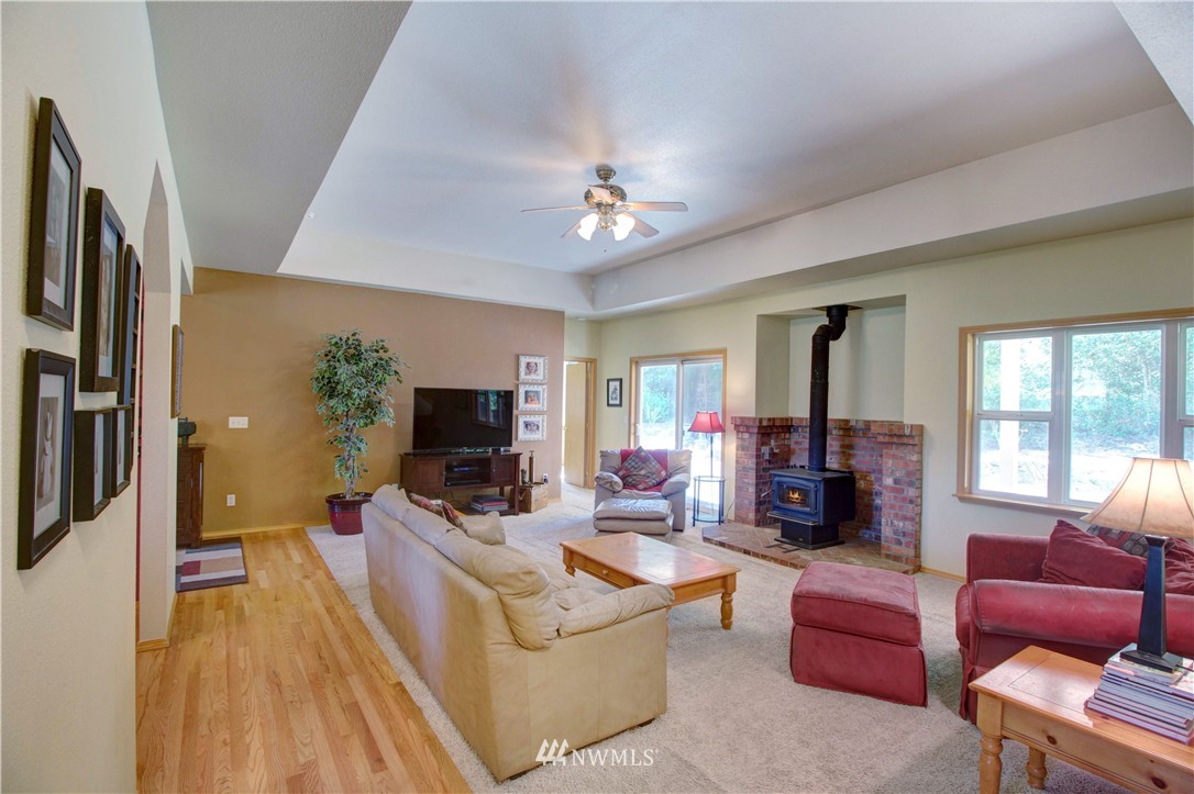 11125 Clark Road Southeast Yelm, WA 98597 - Photo 8 of 25 Gallery Image 8