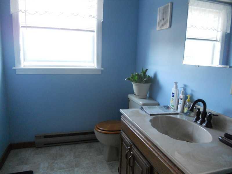 193 Dyer Road Biddeford, ME 04005 - Photo 9 of 10 Bathroom. all in very good condition
