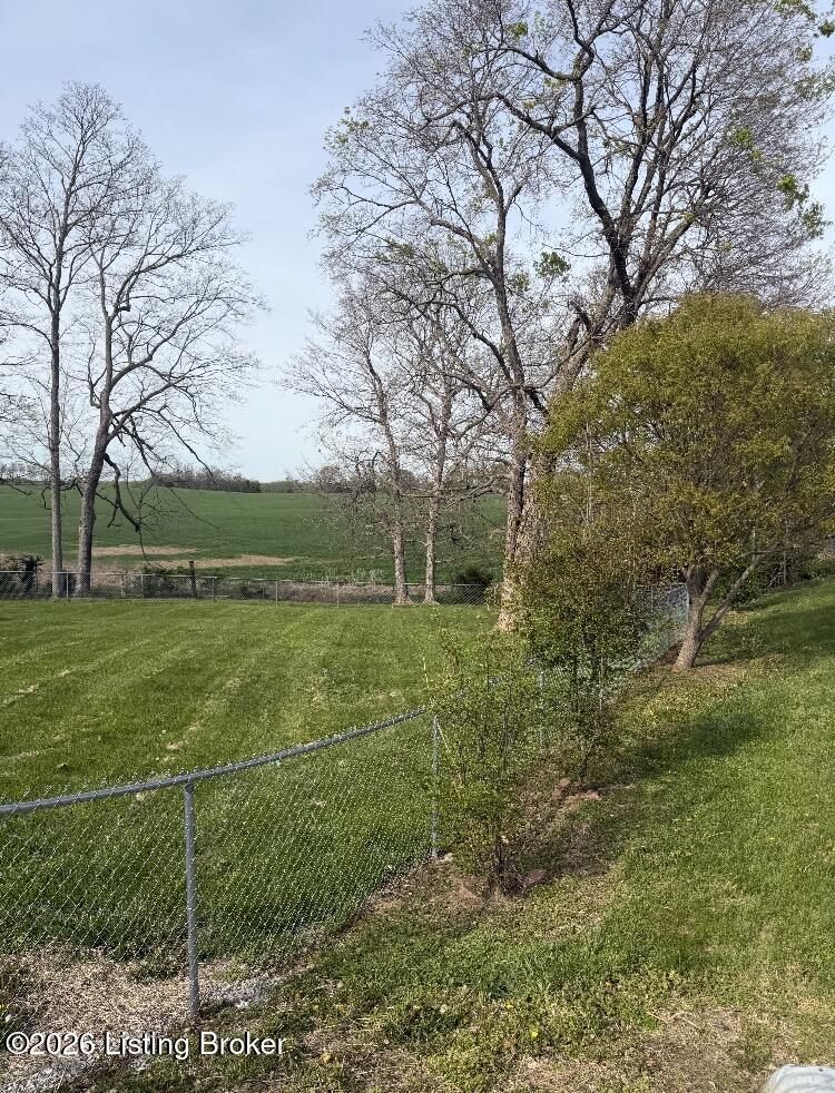 8460 Bloomfield Road Bloomfield, KY 40008 - Photo 7 of 30 image28