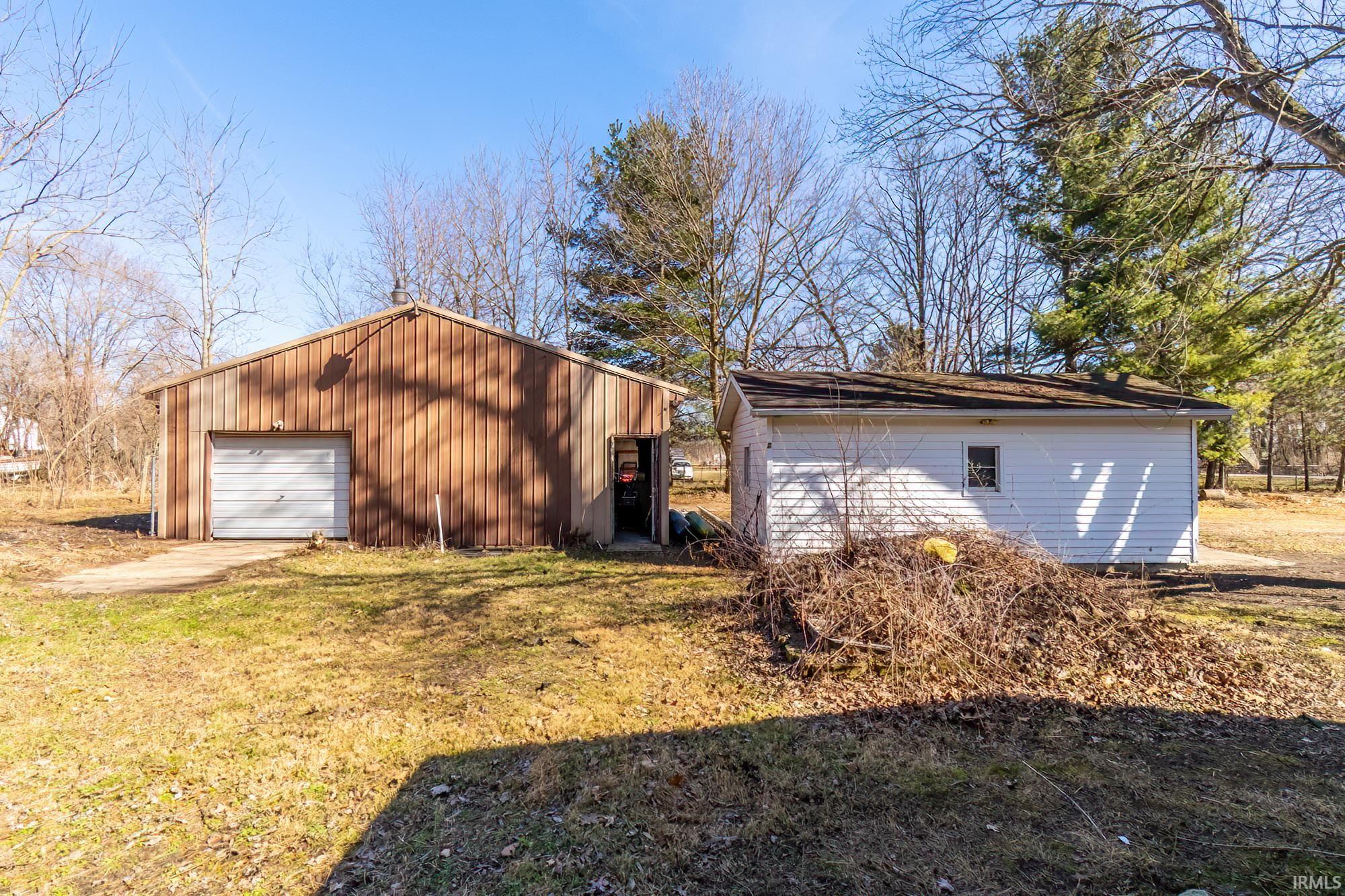 2325 East 400 North Howe, IN 46746 - Photo 8 of 34