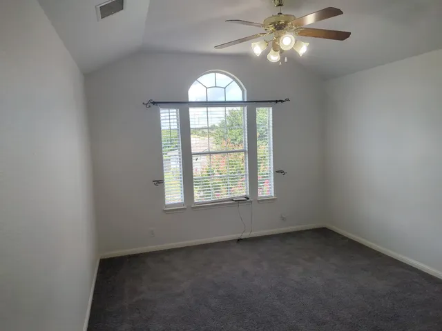 $1,950 | 305 Avalanche Avenue, Georgetown, TX 78626