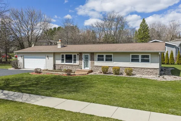 $359,000 | 835 12th Street, Baraboo, WI 53913