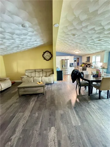 $185,000 | 91 Seabiscuit Place, Pawtucket, RI 02861