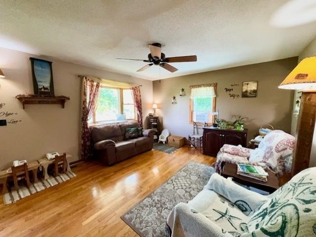 4721 East Sidney Road Stanton, MI 48888 - Photo 3 of 36 1947932-9e7d2b14-1424-469a-b2f9-356768a7261a.JPG