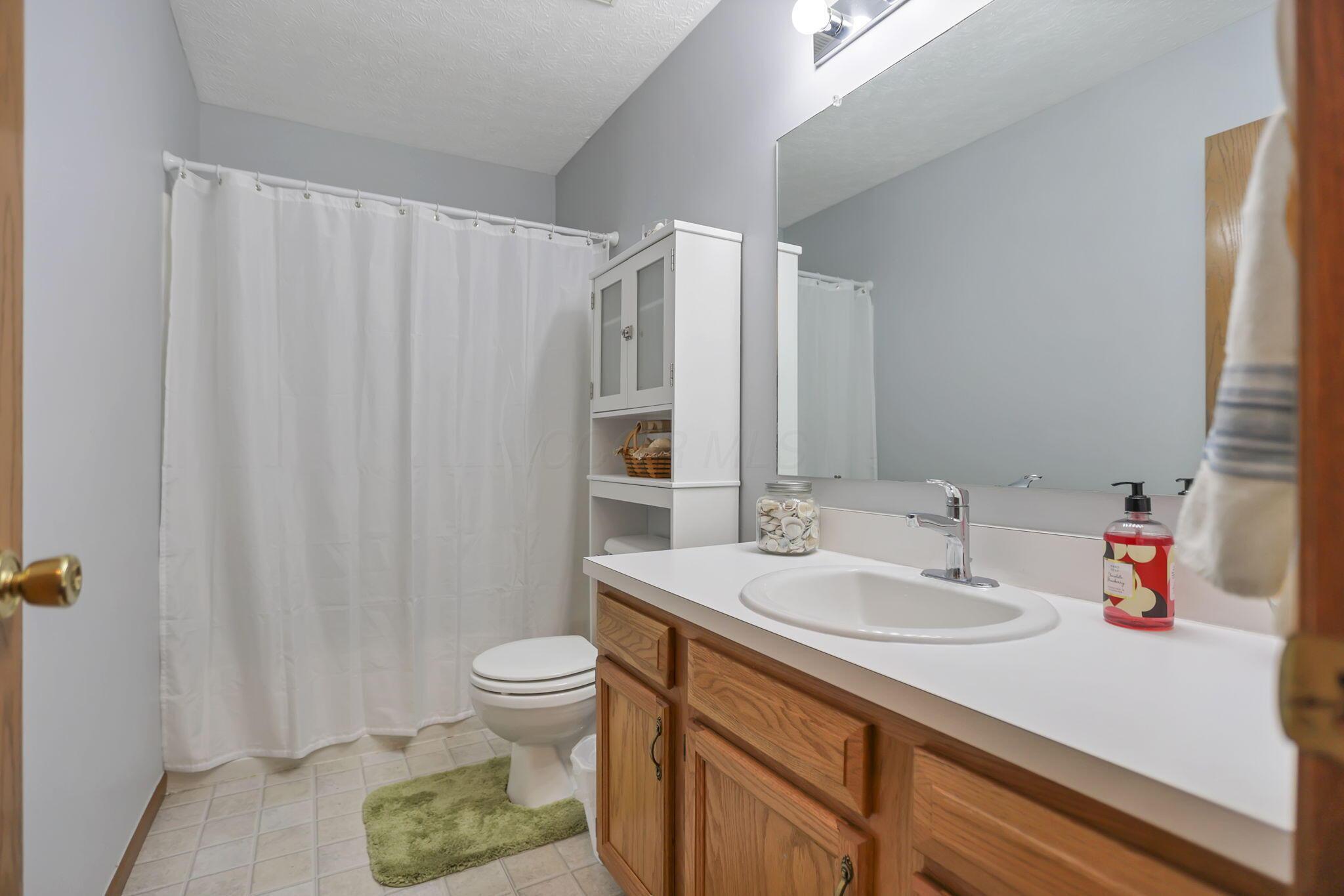 1588 Heatherview Lane Heath, OH 43056 - Photo 30 of 52 Guest Full Bath