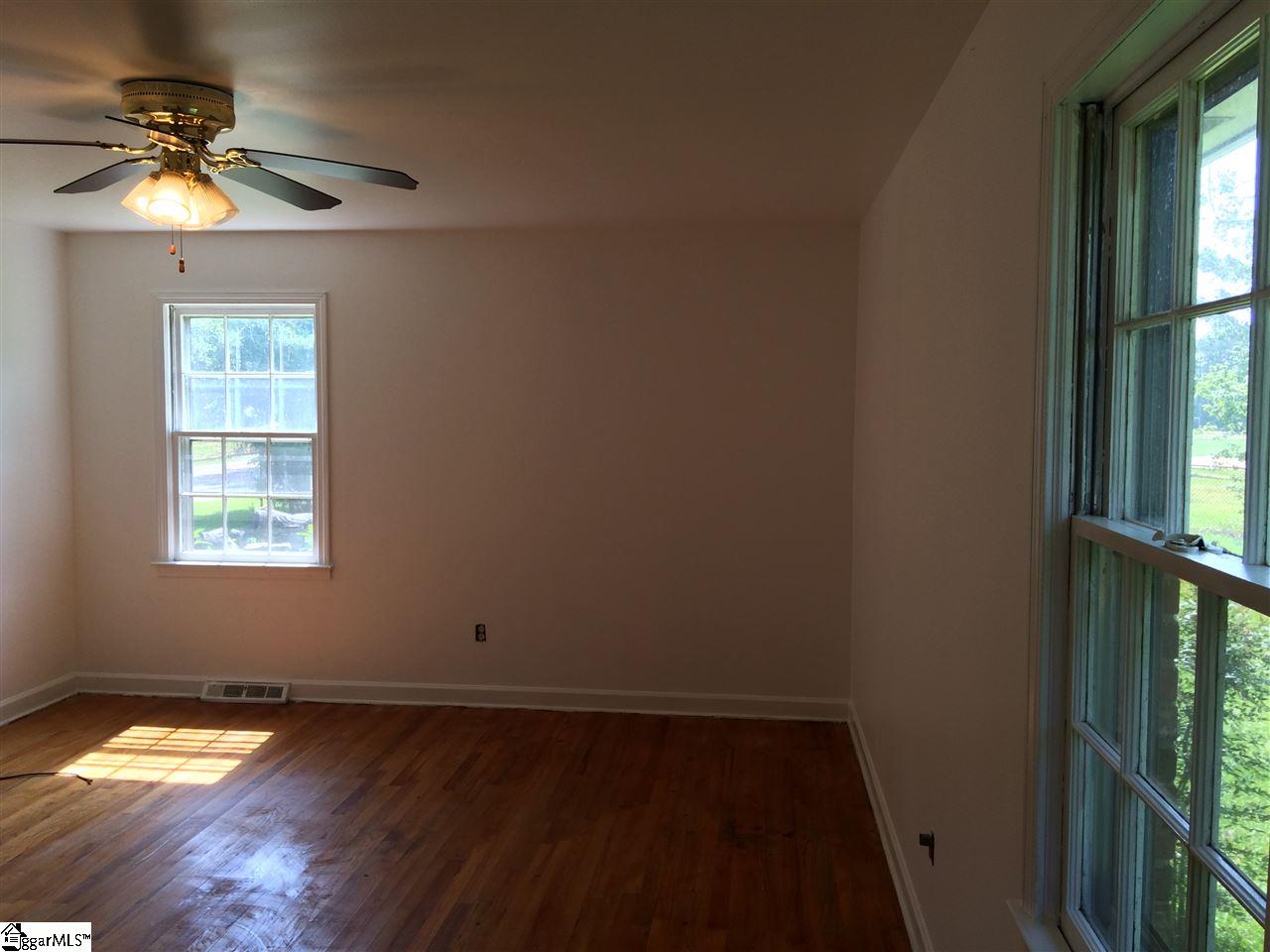 904 Jacobs Road Greenville, SC 29605 - Photo 13 of 36 Gallery Image 13