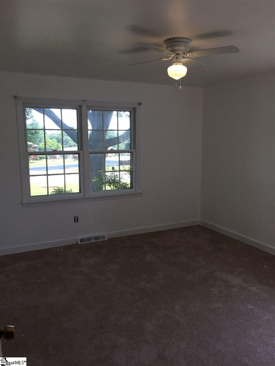 904 Jacobs Road Greenville, SC 29605 - Photo 16 of 36 Gallery Image 16