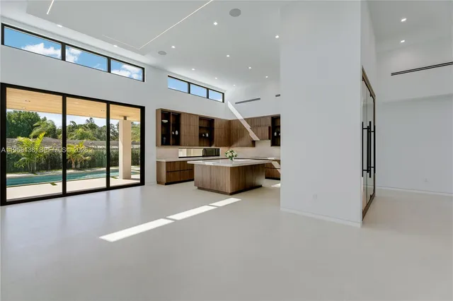 $2,880,000 | 11000 Southwest 120th Street, Miami, FL 33176