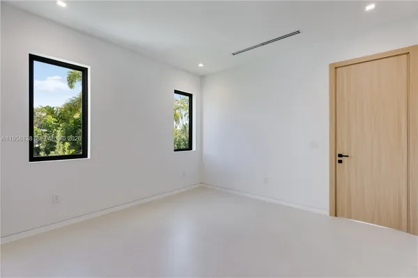 $2,880,000 | 11000 Southwest 120th Street, Miami, FL 33176
