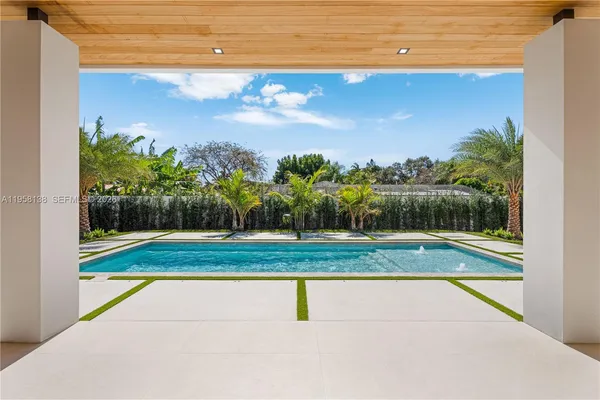 $2,880,000 | 11000 Southwest 120th Street, Miami, FL 33176