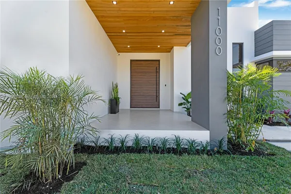 $2,880,000 | 11000 Southwest 120th Street, Miami, FL 33176