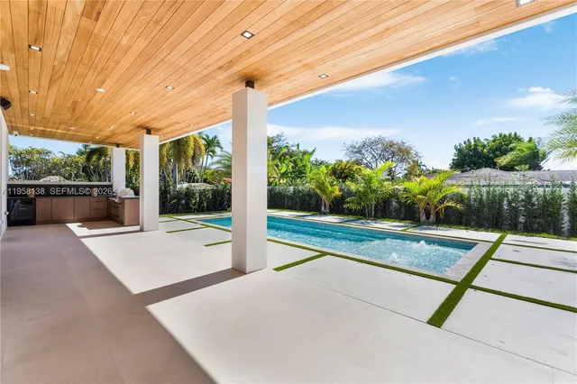 $2,880,000 | 11000 Southwest 120th Street, Miami, FL 33176