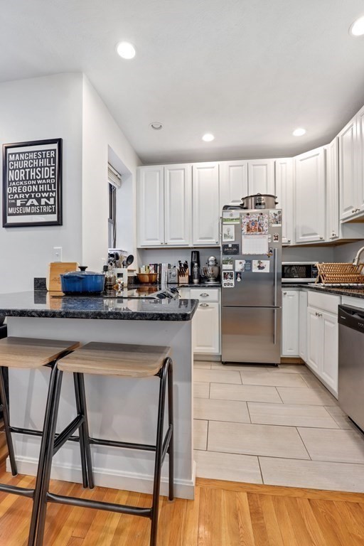 43 Anderson Street, Unit 2 Boston, MA 02114 - Photo 19 of 33