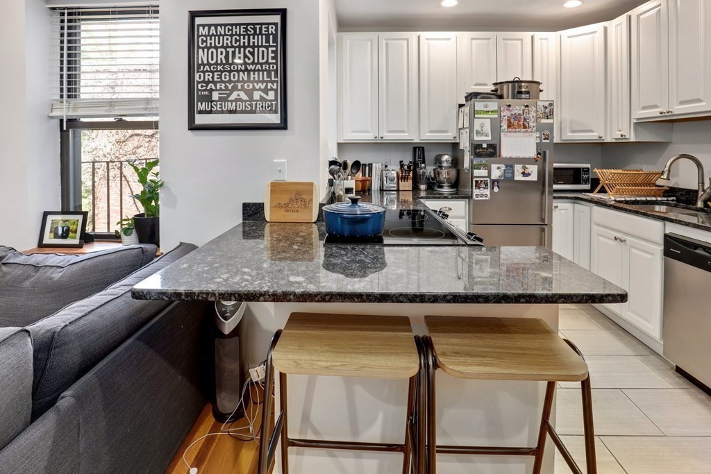 43 Anderson Street, Unit 2 Boston, MA 02114 - Photo 20 of 33