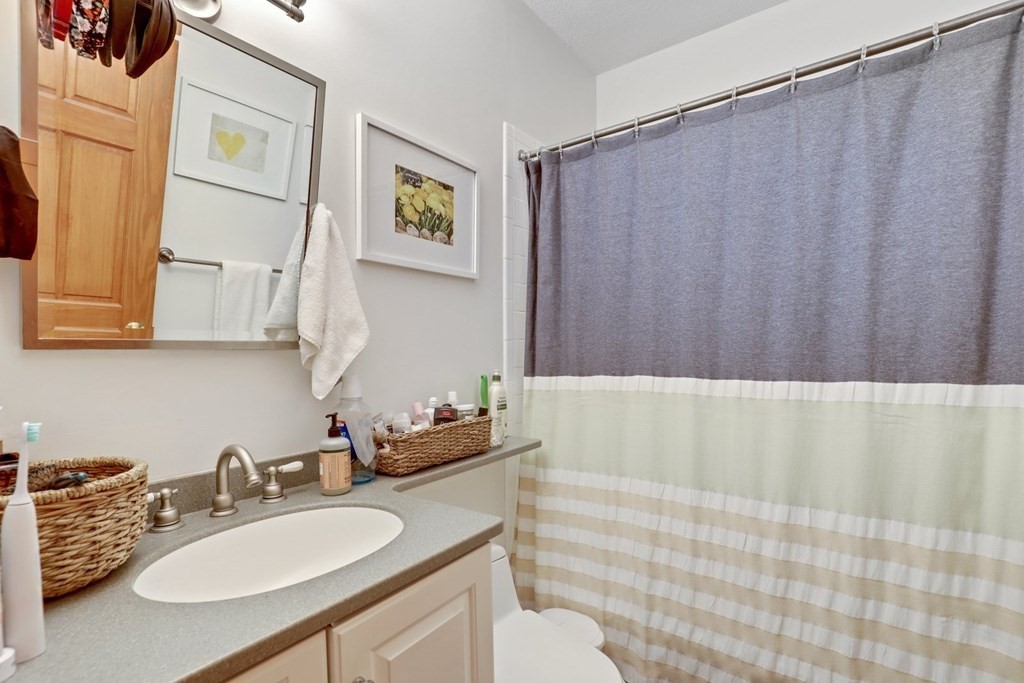 43 Anderson Street, Unit 2 Boston, MA 02114 - Photo 21 of 33