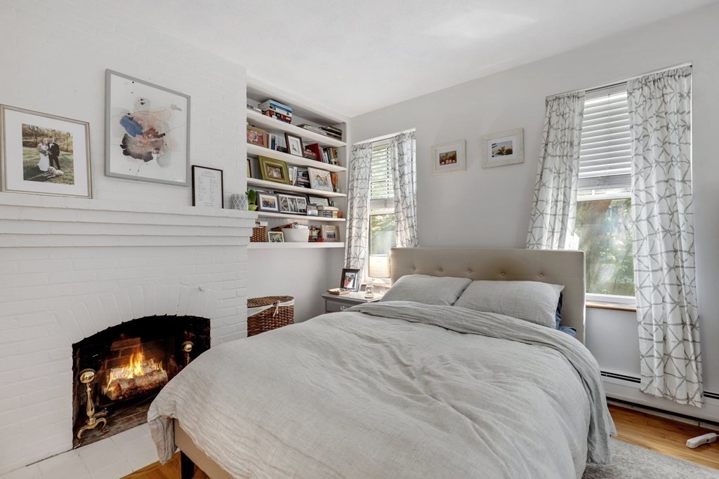 43 Anderson Street, Unit 2 Boston, MA 02114 - Photo 23 of 33