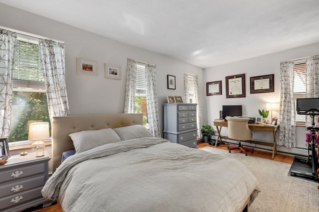 43 Anderson Street, Unit 2 Boston, MA 02114 - Photo 25 of 33