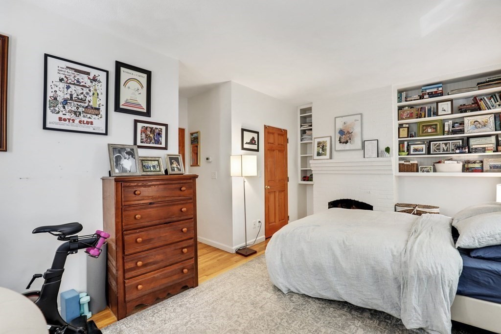 43 Anderson Street, Unit 2 Boston, MA 02114 - Photo 26 of 33