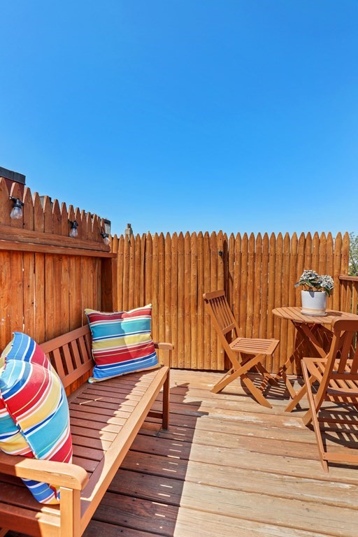 43 Anderson Street, Unit 2 Boston, MA 02114 - Photo 31 of 33