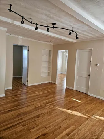 $1,850 | 43 Beach Street, Westerly, RI 02891