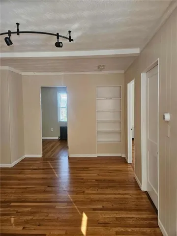 $1,850 | 43 Beach Street, Westerly, RI 02891