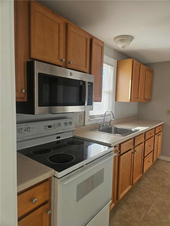 43 Beach Street Westerly, RI 02891 - Photo 5 of 18