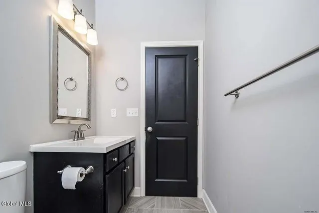 $280,000 | 16 Lancaster Place, Milton, NY 12020