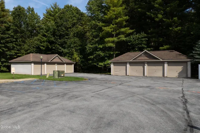 $280,000 | 16 Lancaster Place, Milton, NY 12020