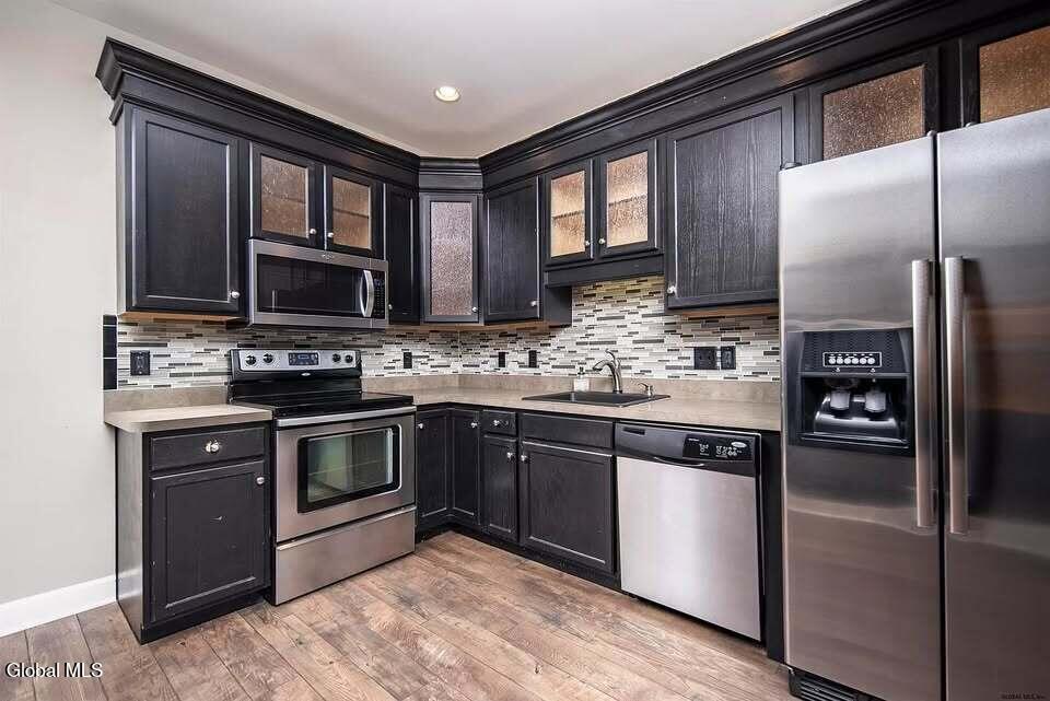16 Lancaster Place Milton, NY 12020 - Photo 3 of 18 kitchen
