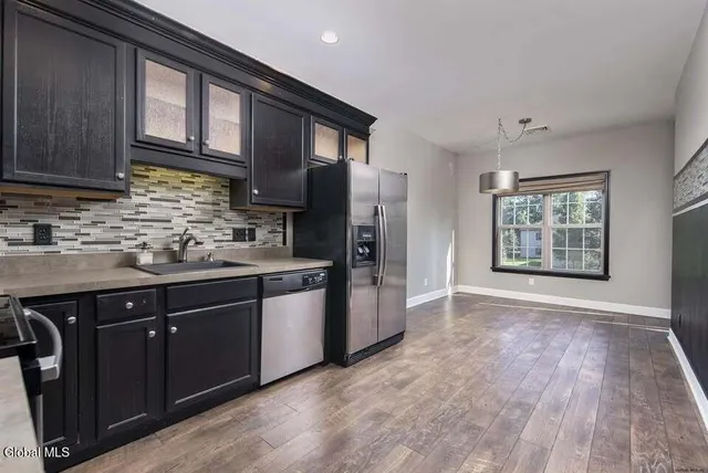 $280,000 | 16 Lancaster Place, Milton, NY 12020