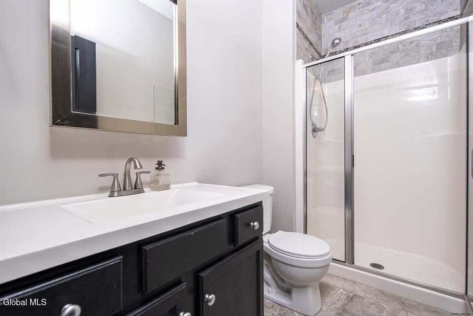 16 Lancaster Place Milton, NY 12020 - Photo 8 of 18 Master Bath