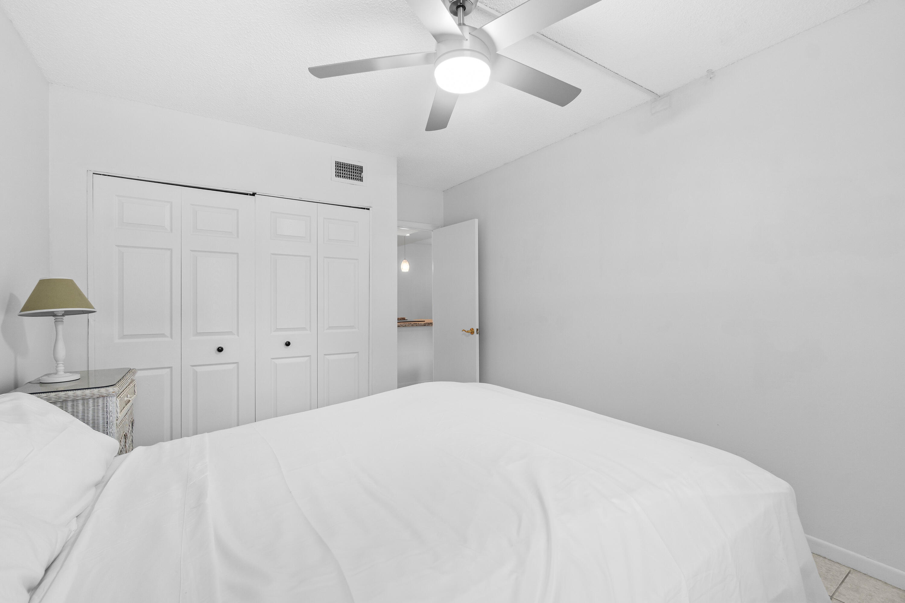 250 Northeast 20th Street, Unit 1220 Boca Raton, FL 33431 - Photo 17 of 25 026-250Northeast20thStreet-122-BocaRaton