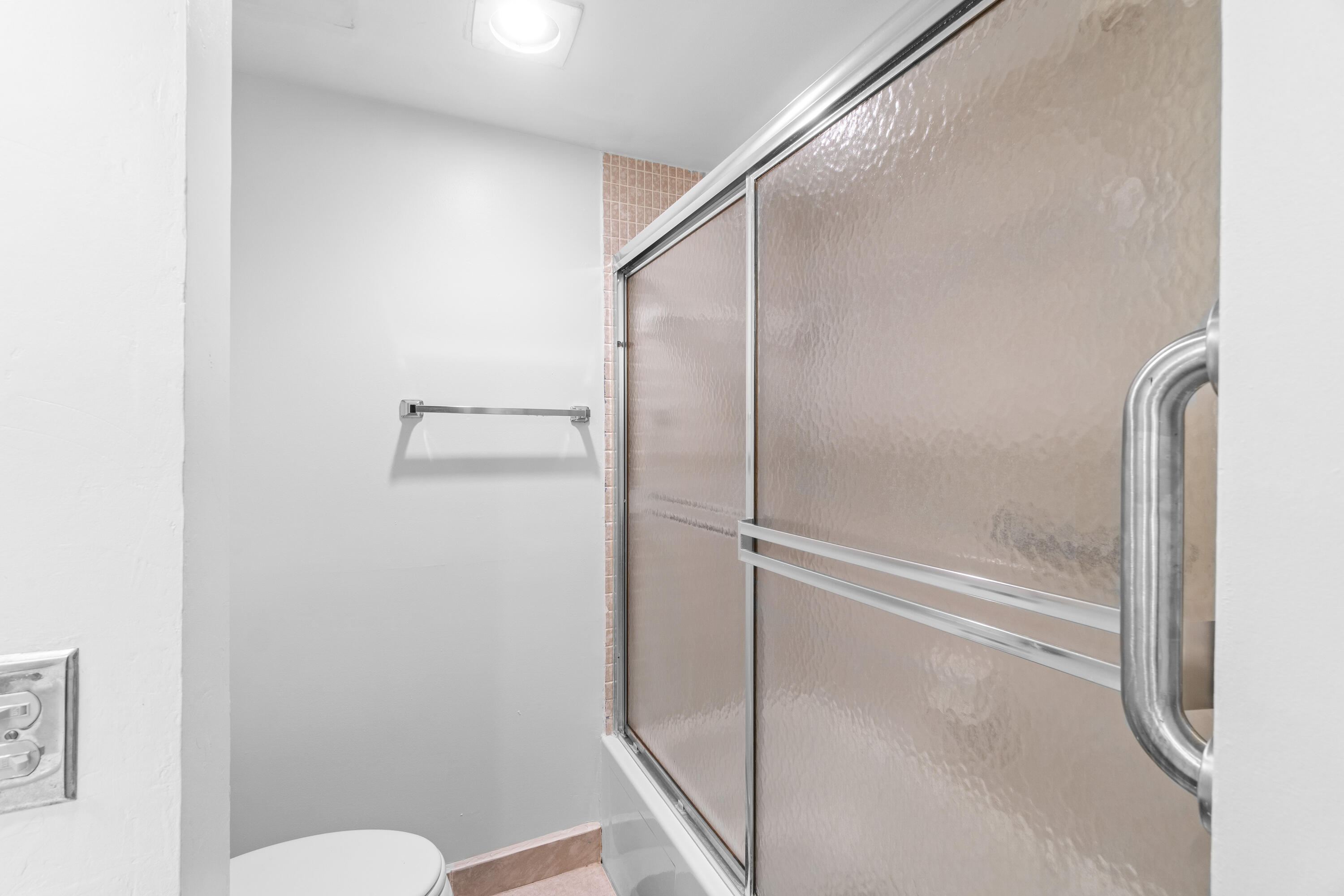 250 Northeast 20th Street, Unit 1220 Boca Raton, FL 33431 - Photo 19 of 25 024-250Northeast20thStreet-122-BocaRaton