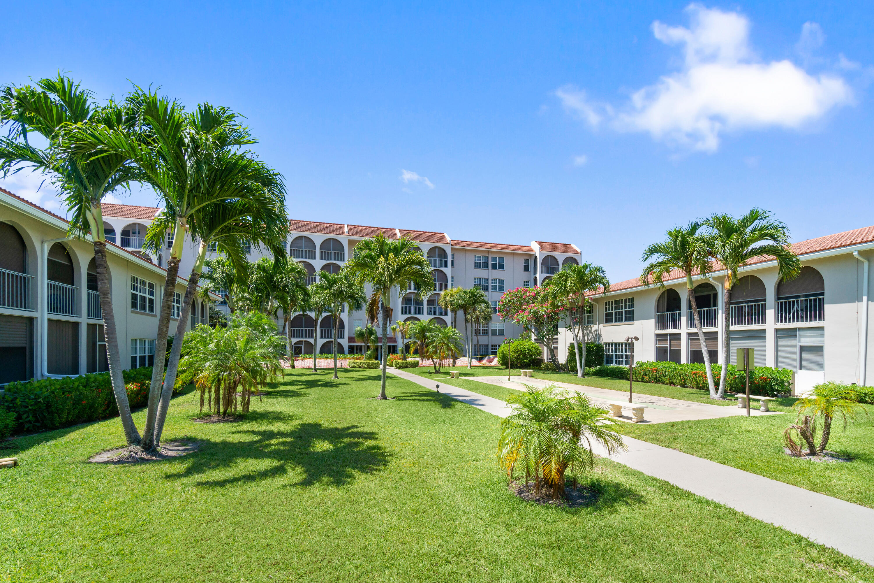 250 Northeast 20th Street, Unit 1220 Boca Raton, FL 33431 - Photo 24 of 25 035-250Northeast20thStreet-122-BocaRaton