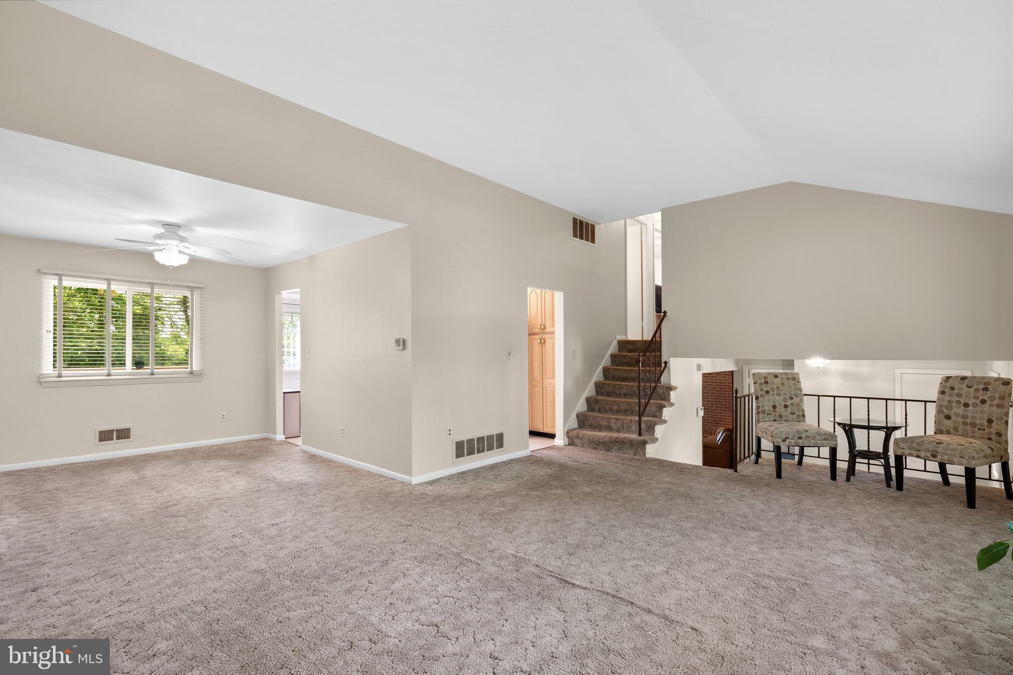 3531 Cabot Road Randallstown, MD 21133 - Photo 5 of 41 Living room