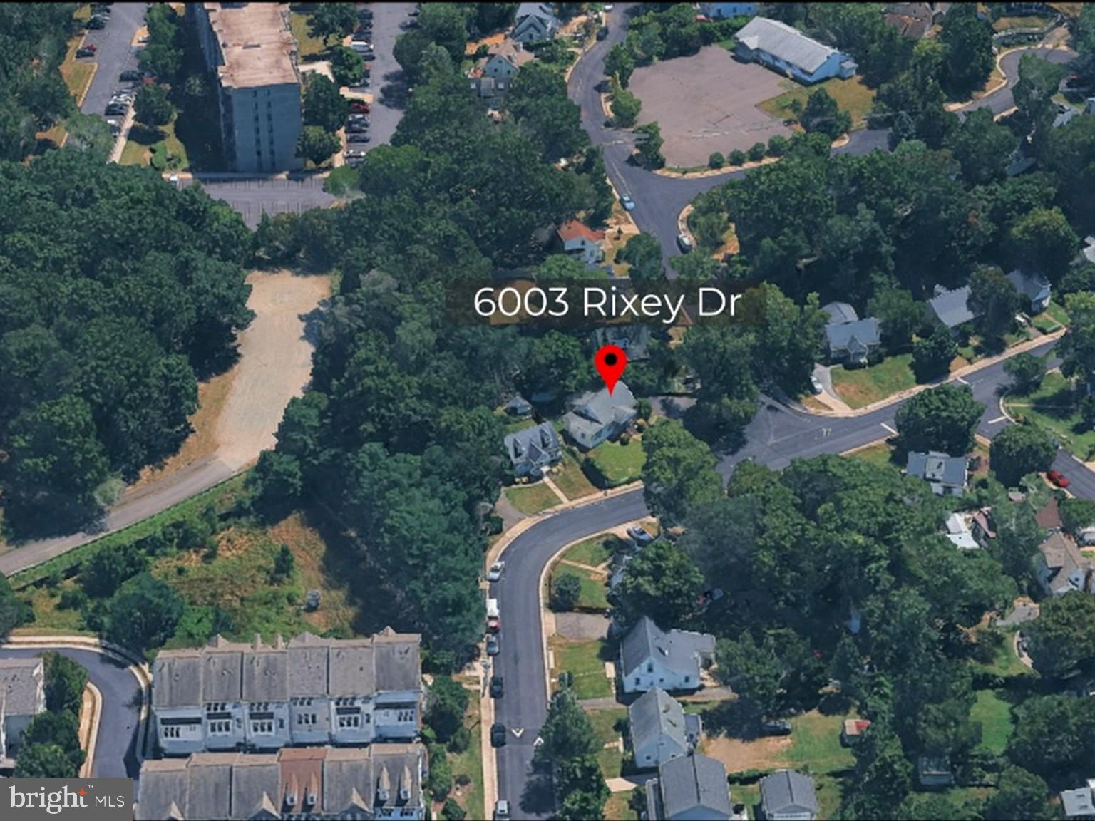 6003 Rixey Drive Alexandria, VA 22303 - Photo 2 of 37 Charming neighborhood oasis awaits!