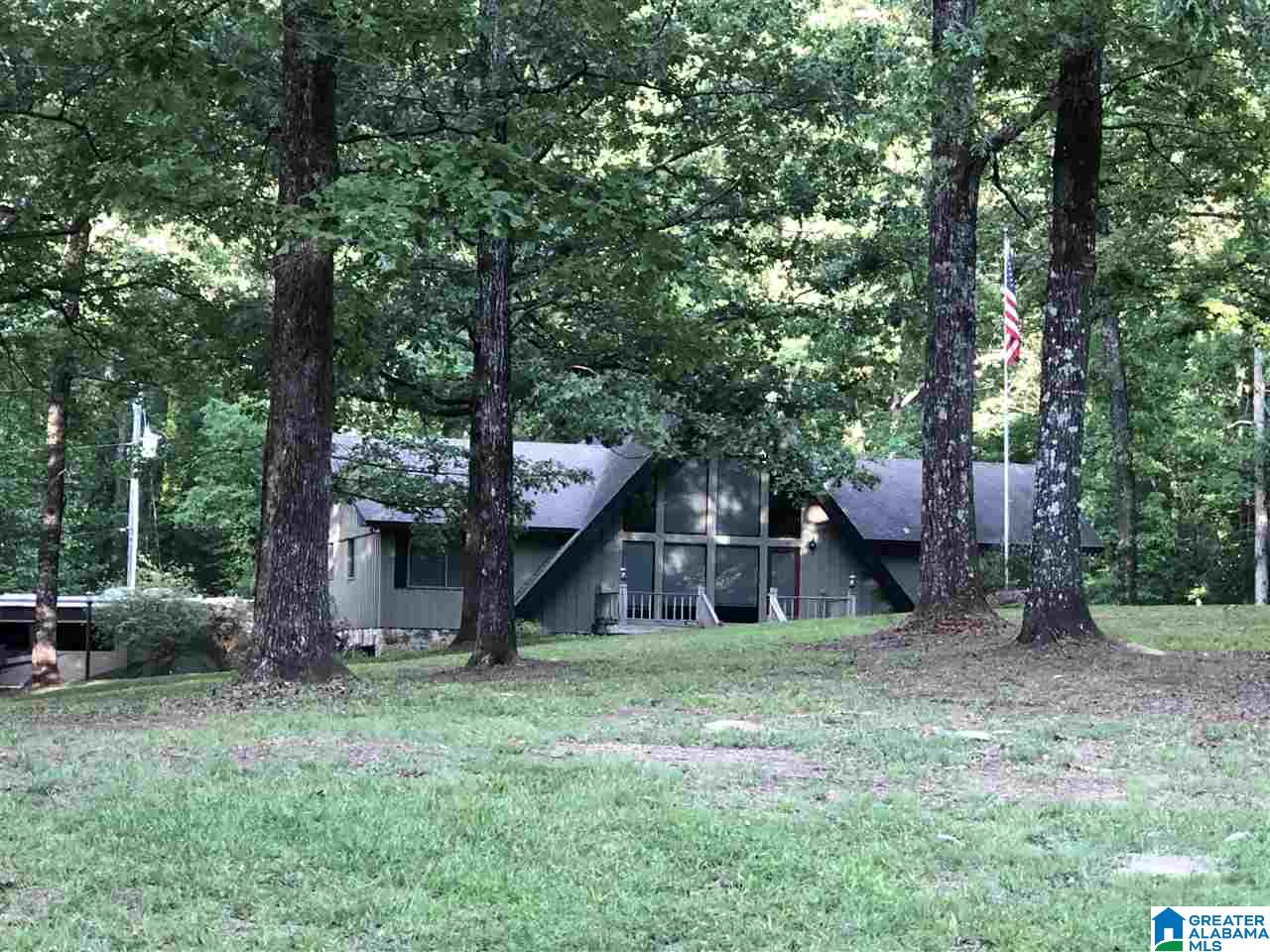 113 Dee Hendrix Road Bessemer, AL 35023 - Photo 2 of 24