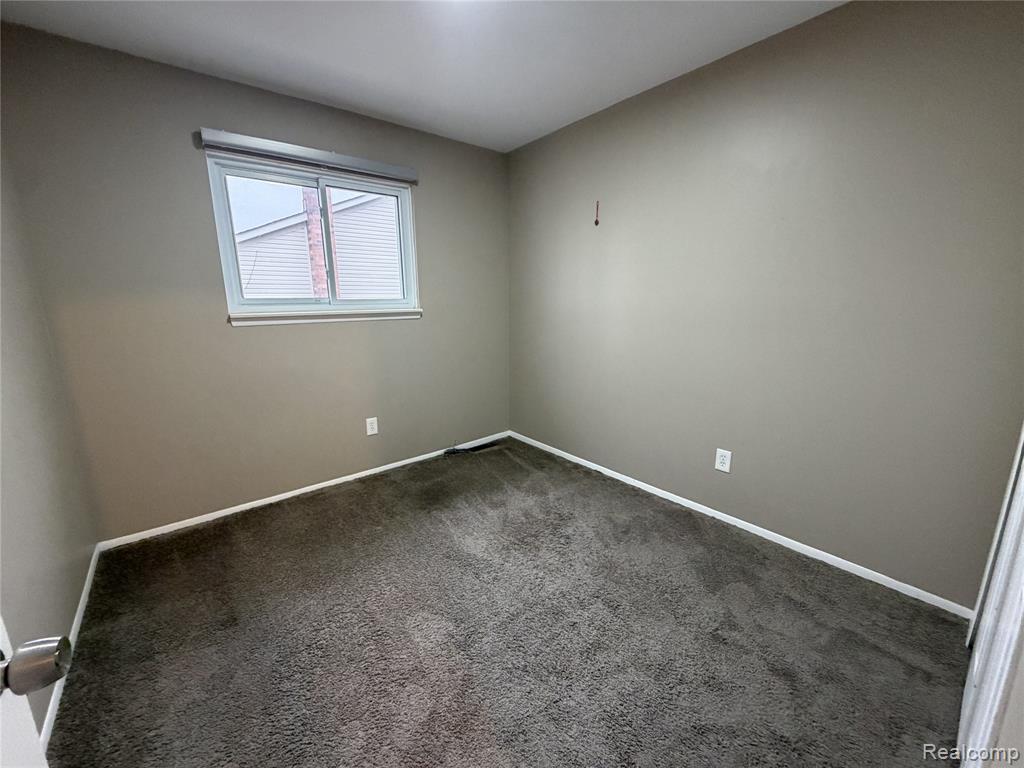 1780 East Thirteen Mile Road Madison Heights, MI 48071 - Photo 10 of 17
